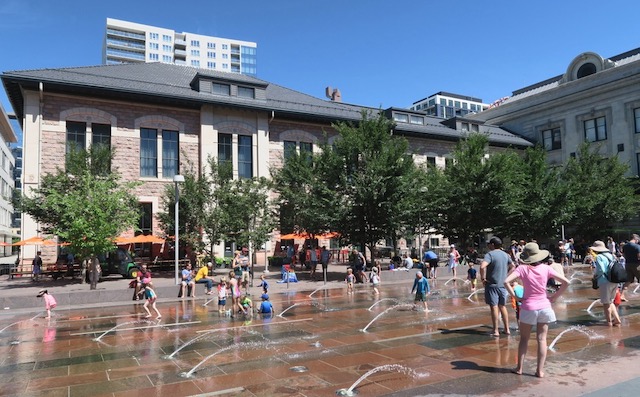 Denver Union Station デンバーの水遊び場