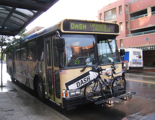 RTD バスに自転車を積む