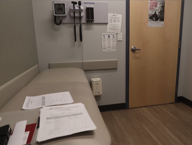日本入国 COVID-19 テスト AFC Urgent Care, Louisville, Colorado